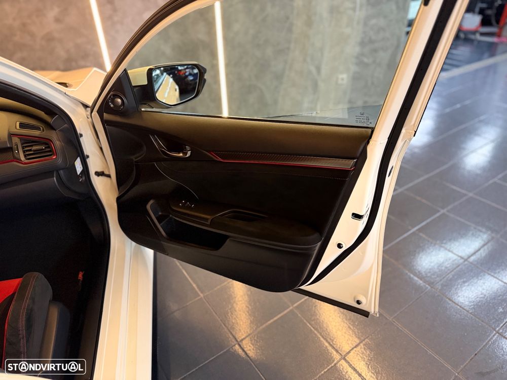 Honda Civic 2.0 VTEC Turbo Type R GT - 26