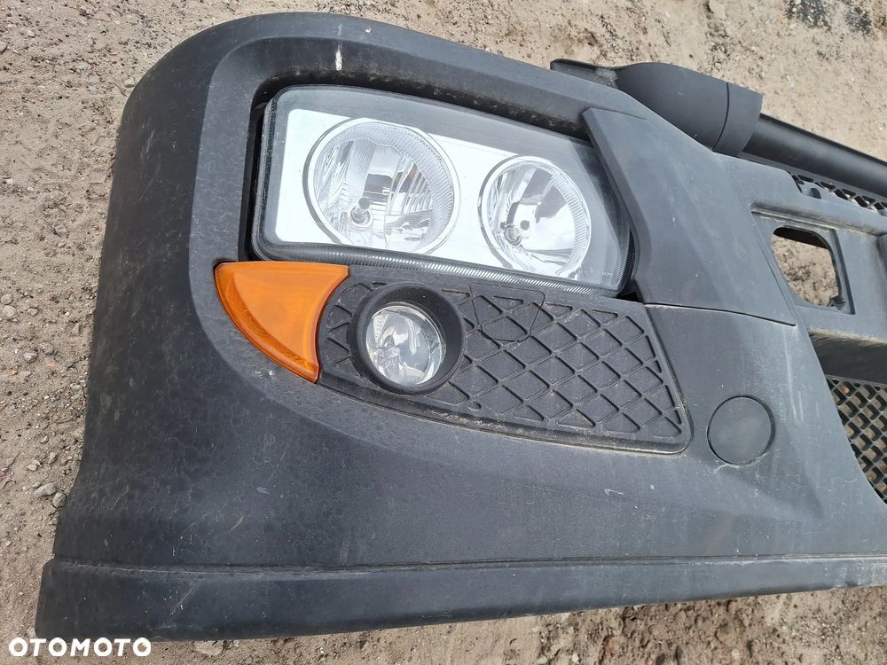 IVECO EUROCARGO EURO 6   zderzak maska owiewki - KOMPLET - 8