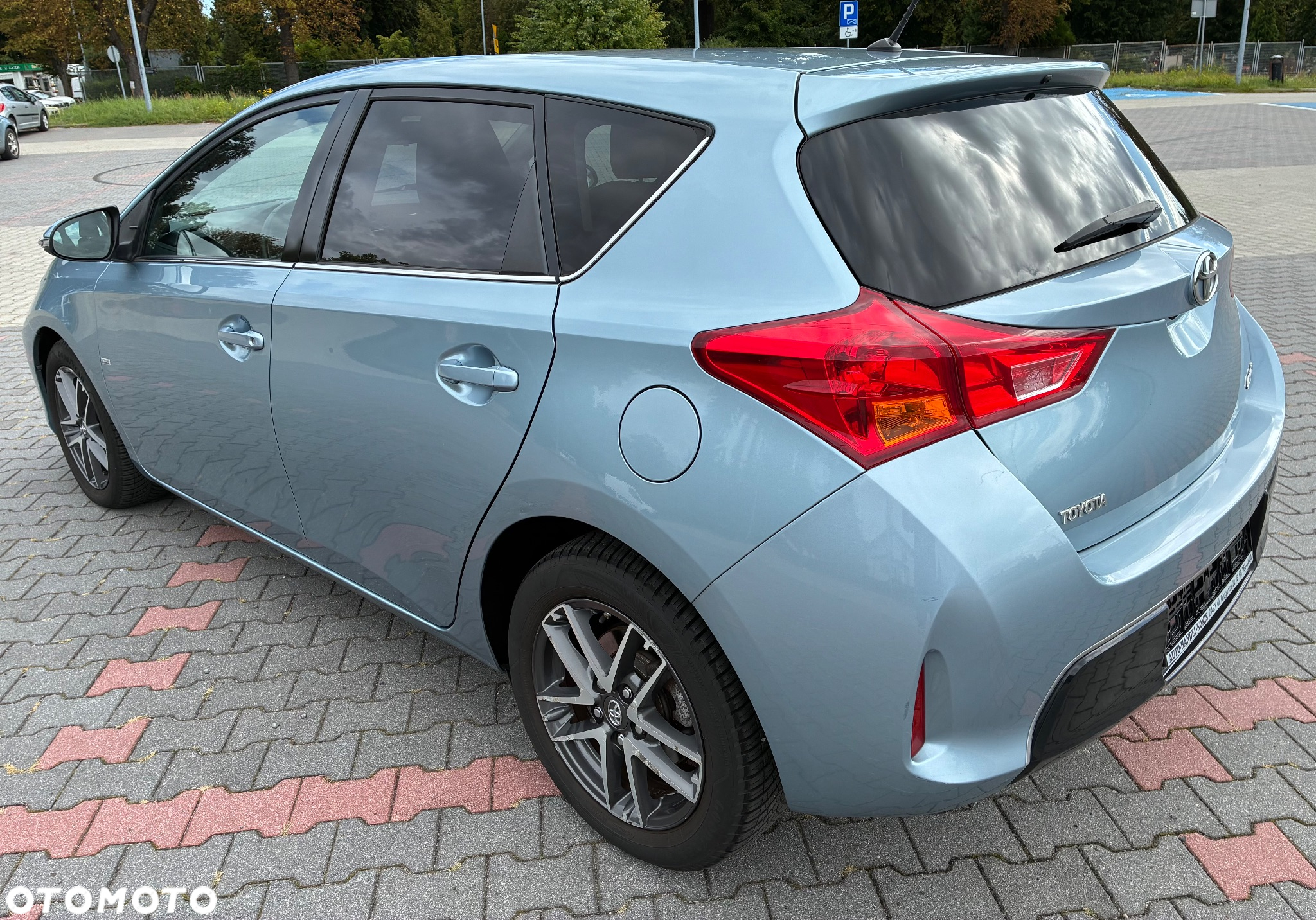 Toyota Auris - 4