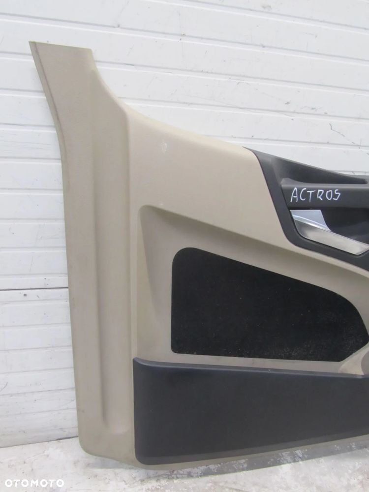 Mercedes Actros 11r->boczek-tapicerka drzwi lewy przód - 3