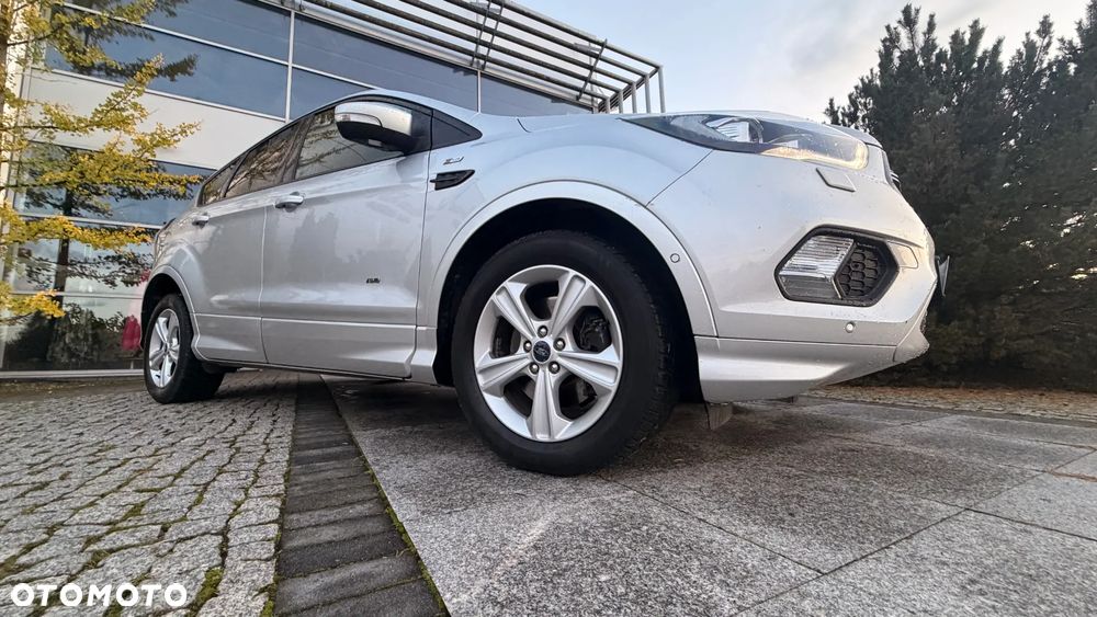 Ford Kuga - 28