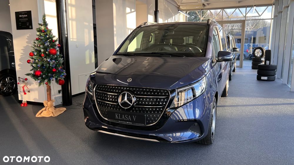 Mercedes-Benz Klasa V - 2