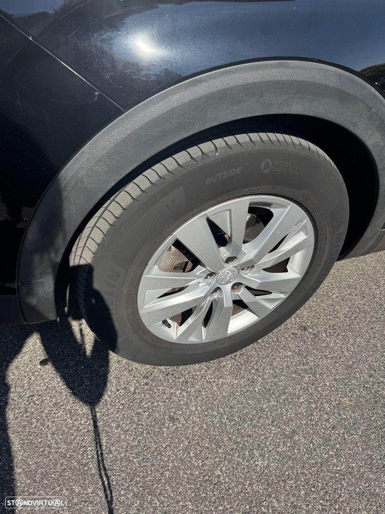 Peugeot 3008 PureTech 130 Stop & Start GPF Active Pack - 8