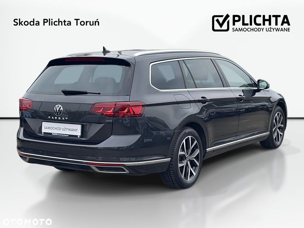 Volkswagen Passat Variant 2.0 TSI Elegance DSG - 5