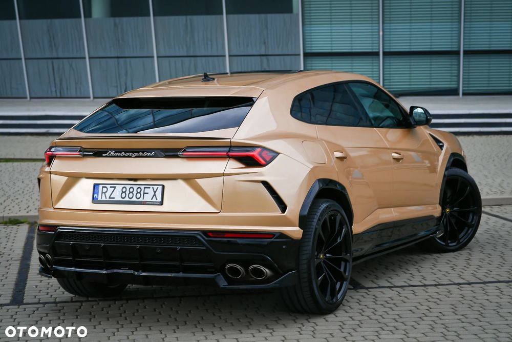 Lamborghini Urus Standard - 18
