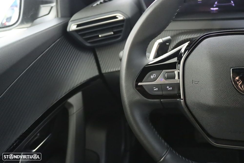 Peugeot 2008 Hybrid 145 e-DSC Allure - 17