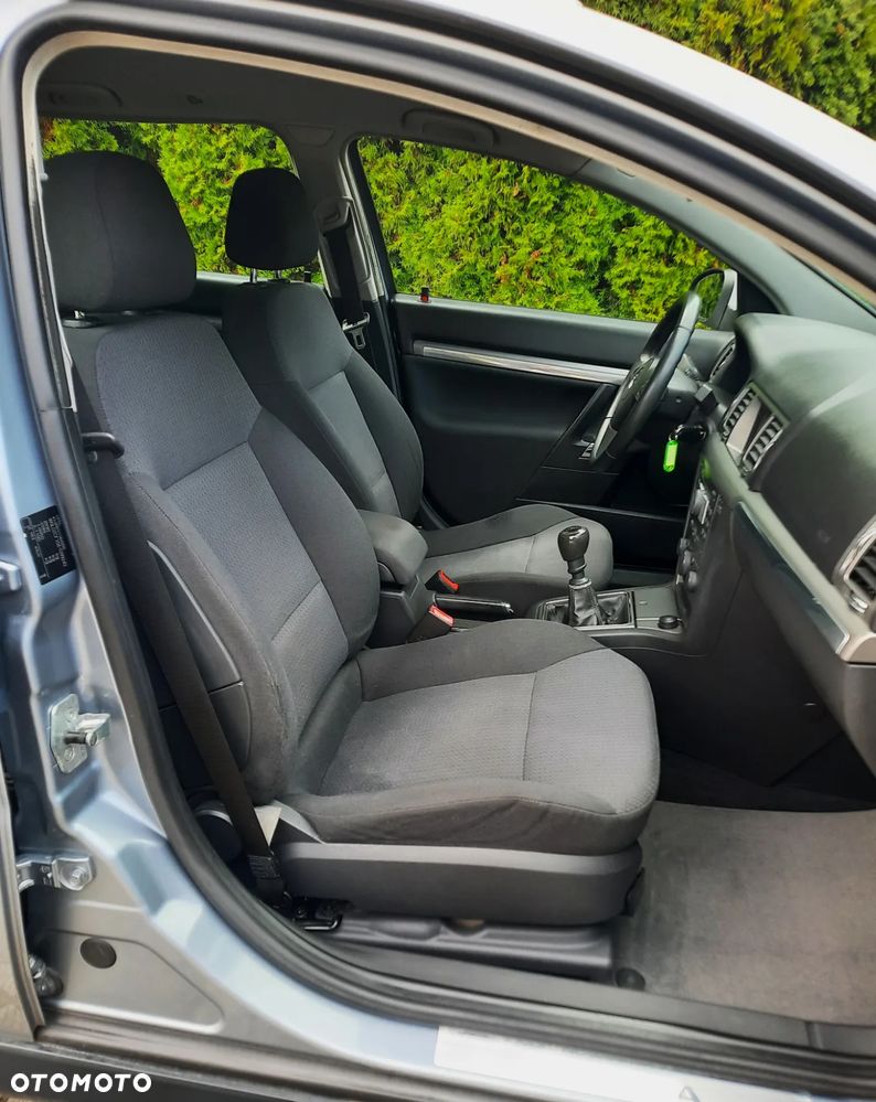 Opel Vectra 1.8 Caravan Edition - 10