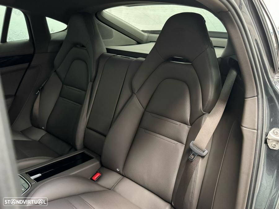 Porsche Panamera 4 E-Hybrid Executive - 55