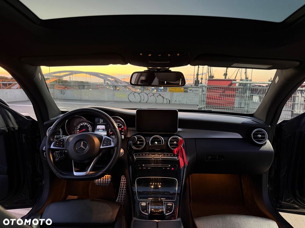Mercedes-Benz Klasa C 300 7G-TRONIC AMG Line - 13