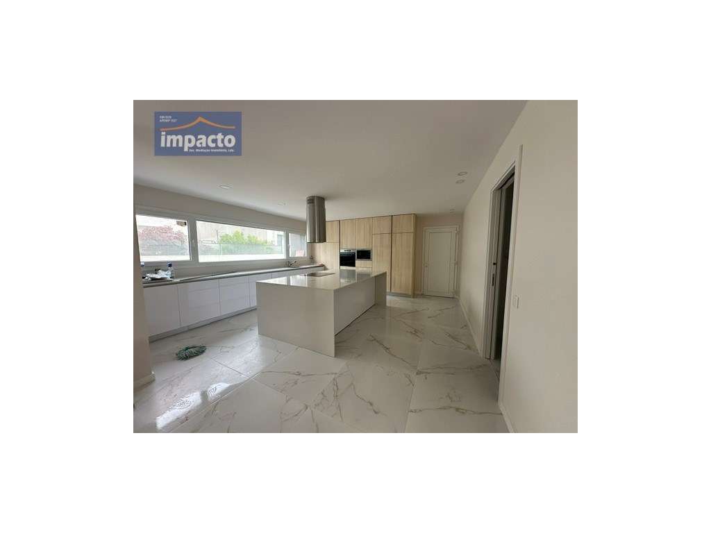 MORADIA NOVA T5, PONTE DE ROL - Grande imagem: 2/13