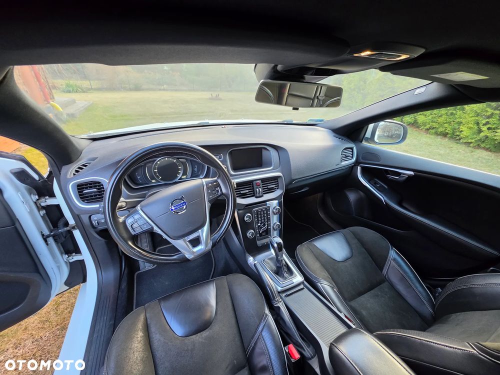 Volvo V40 D2 RDesign - 22