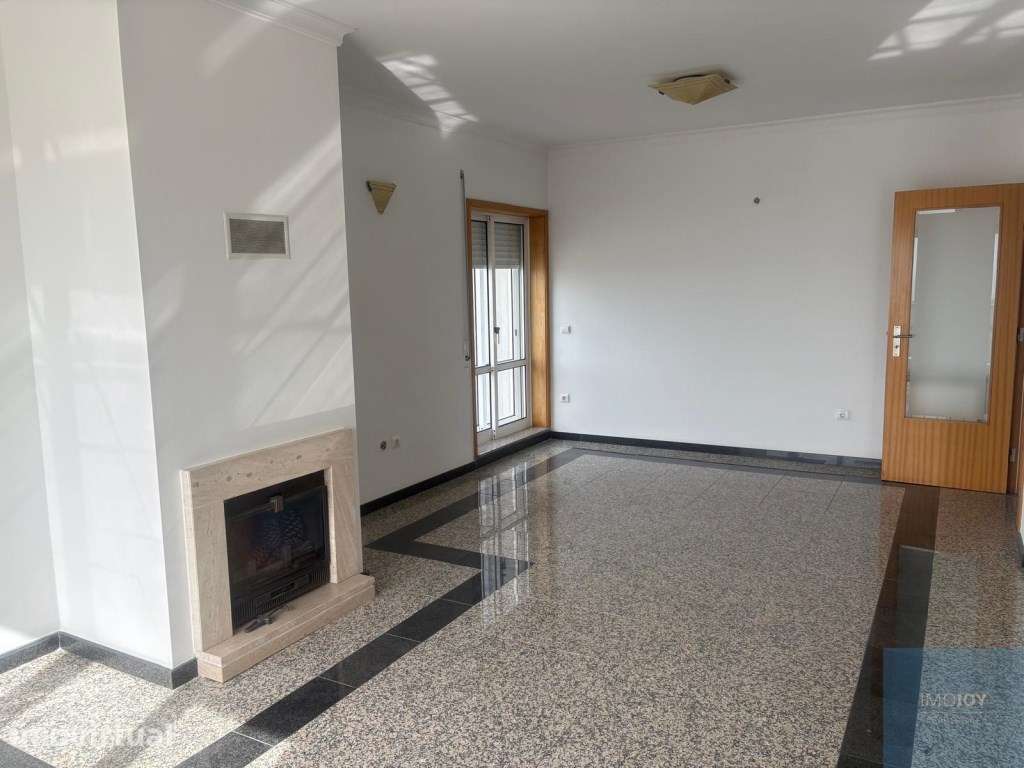 Apartamento T4 com Terraço e vista Mar em Vila Nova de Gaia - Grande imagem: 5/33