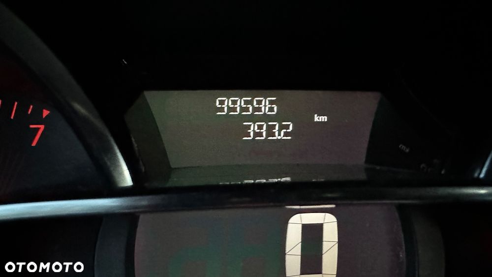 Renault Clio 1.2 16V Limited - 13