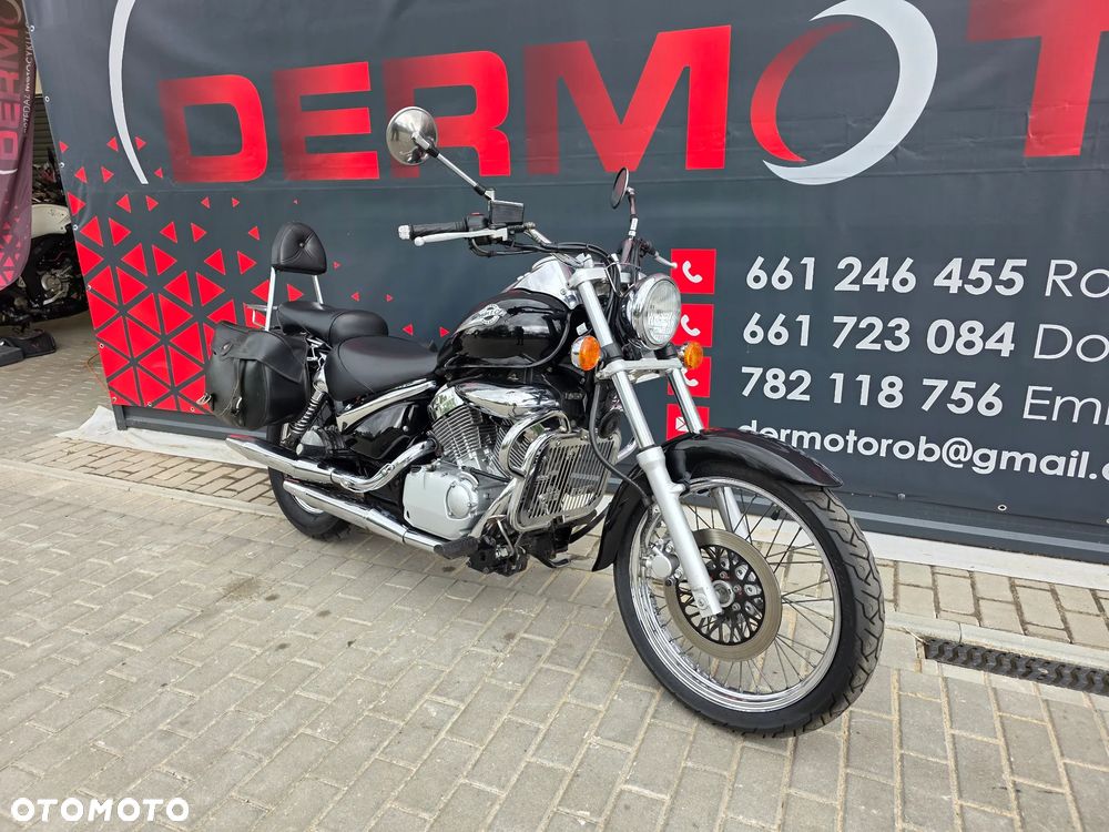 Suzuki Intruder - 31