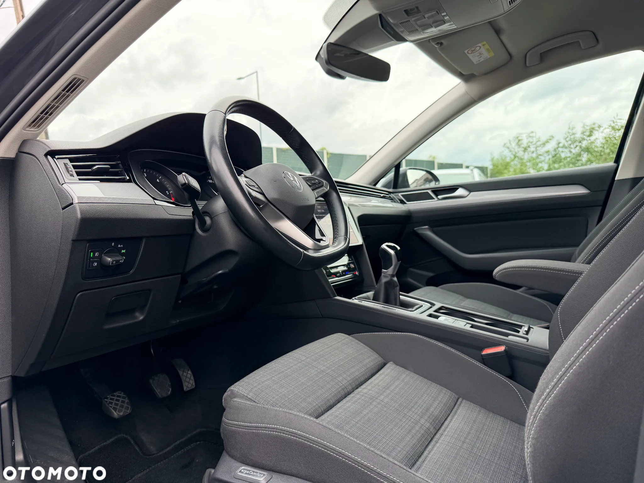 Volkswagen Passat 2.0 TDI EVO Business - 14