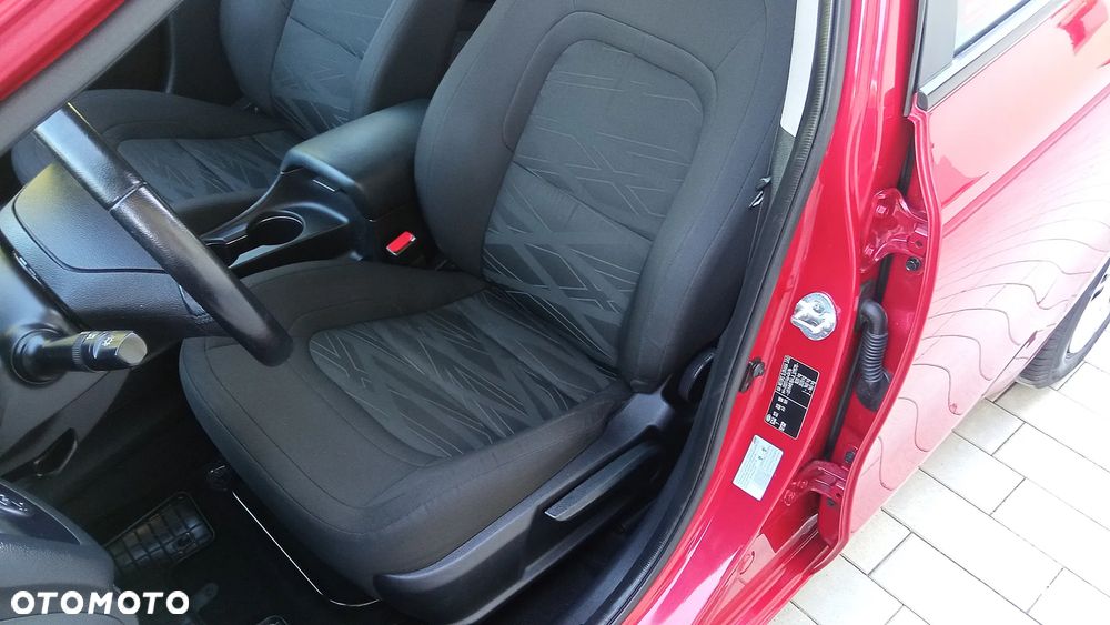 Kia Ceed - 15