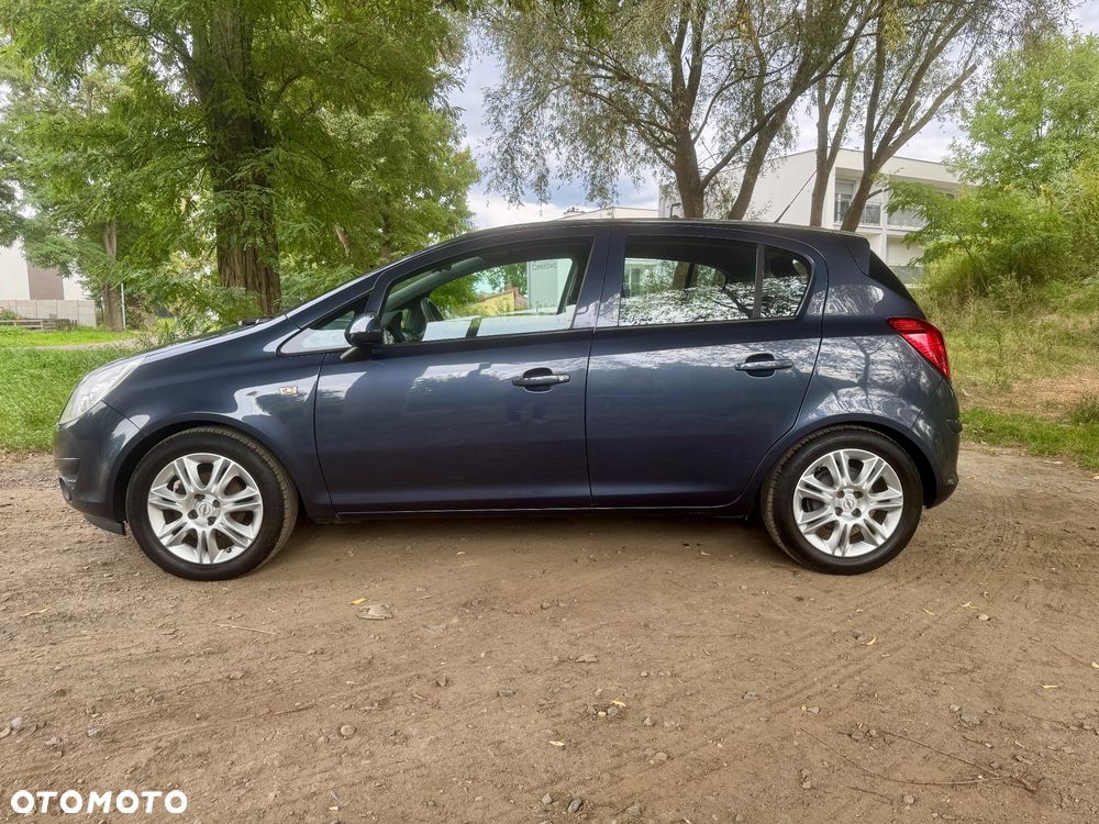 Opel Corsa 1.2 16V Innovation - 3