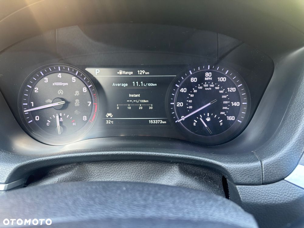 Hyundai Genesis - 15