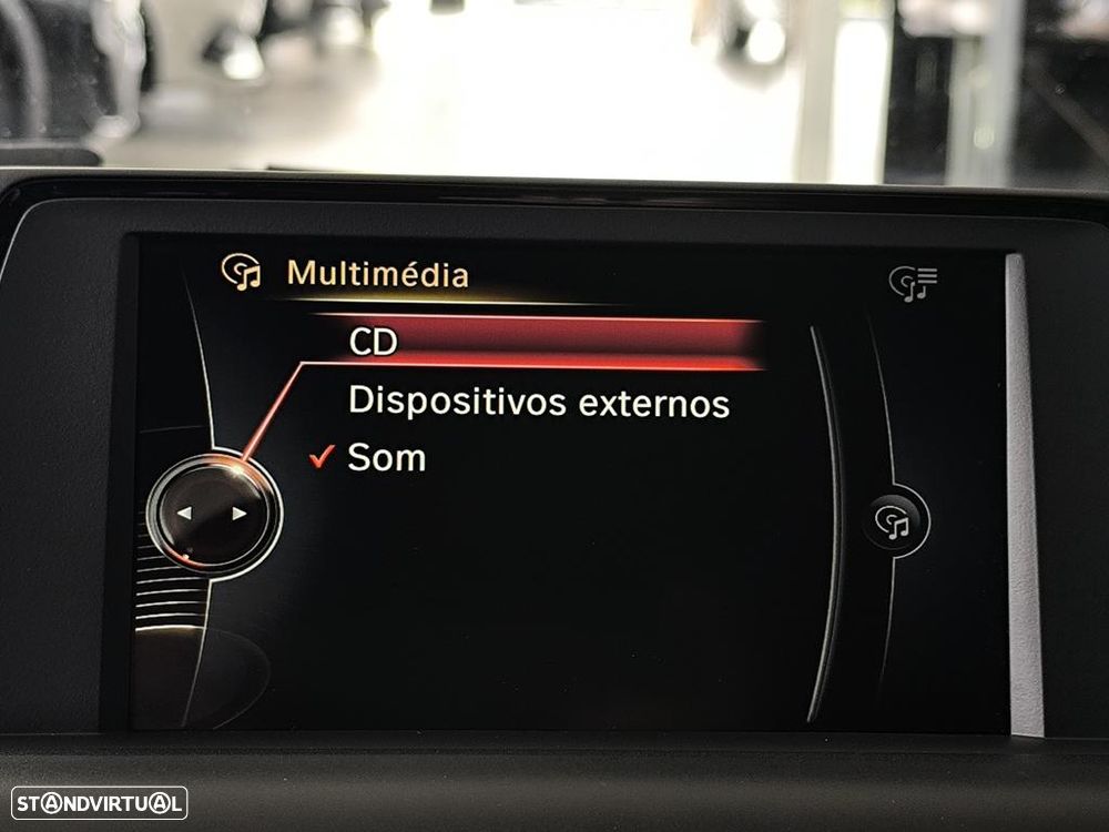 BMW 116 d Pack M - 18