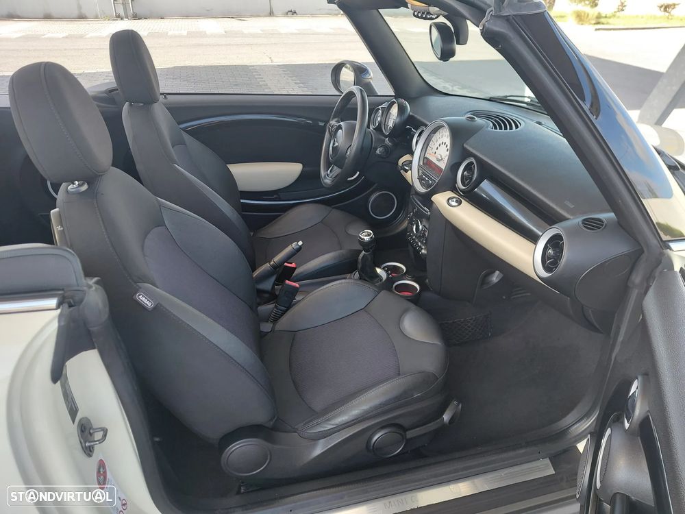 MINI Cabrio Cooper D - 9