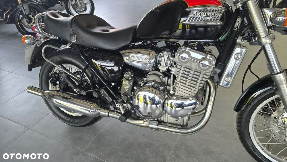 Triumph Thunderbird - 22