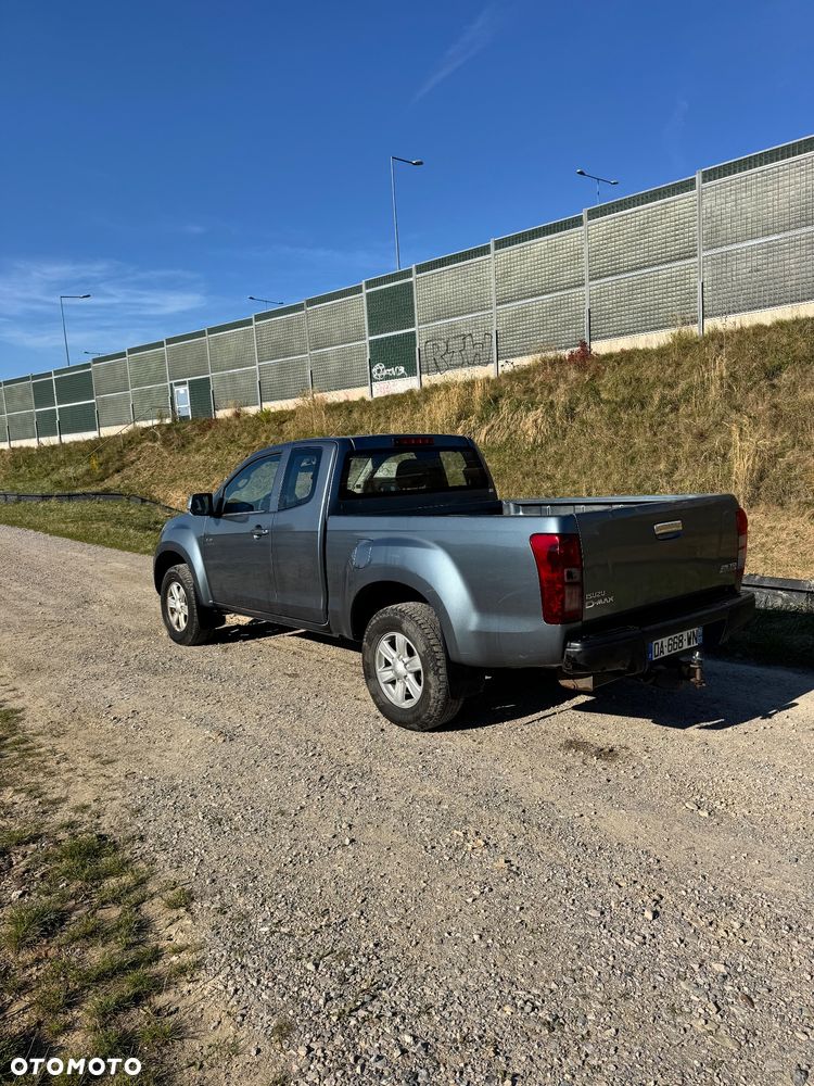 Isuzu D-Max - 9