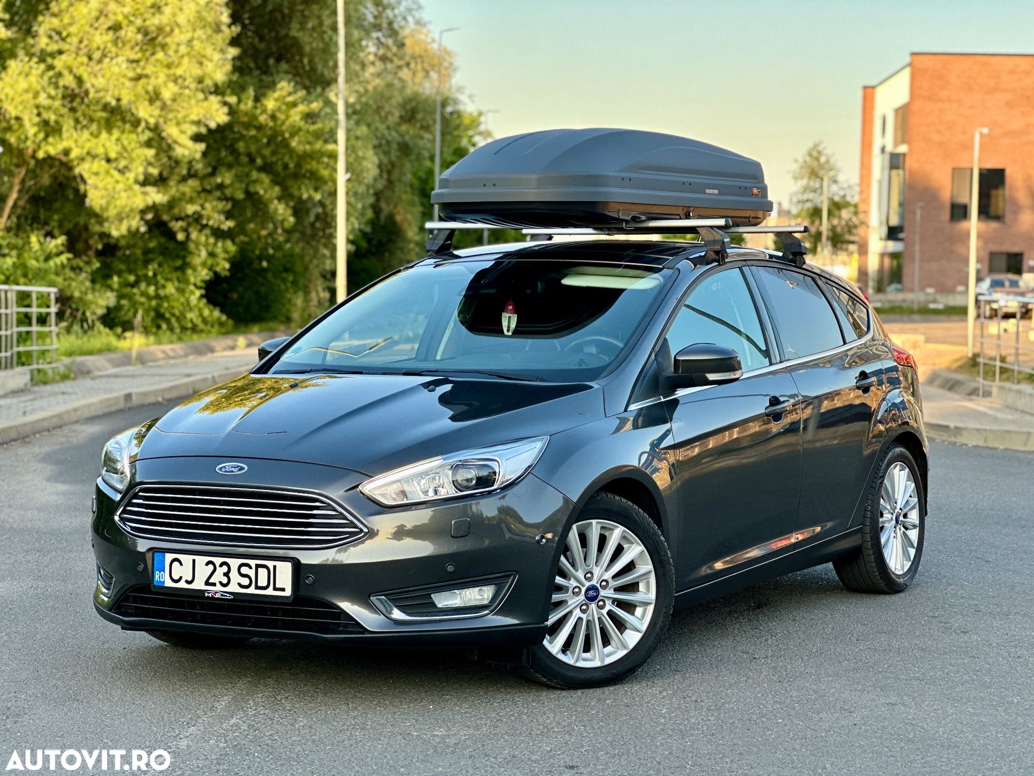 Ford Focus 1.5 EcoBlue Start-Stopp-System TITANIUM - 1