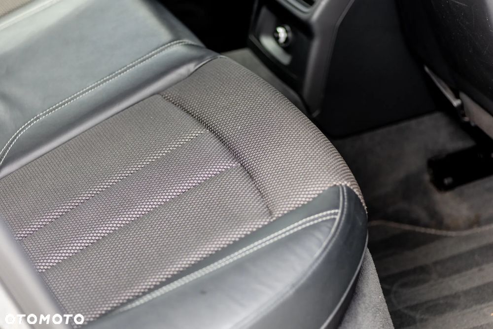 Audi A4 Avant 40 TDI S Line S tronic - 6