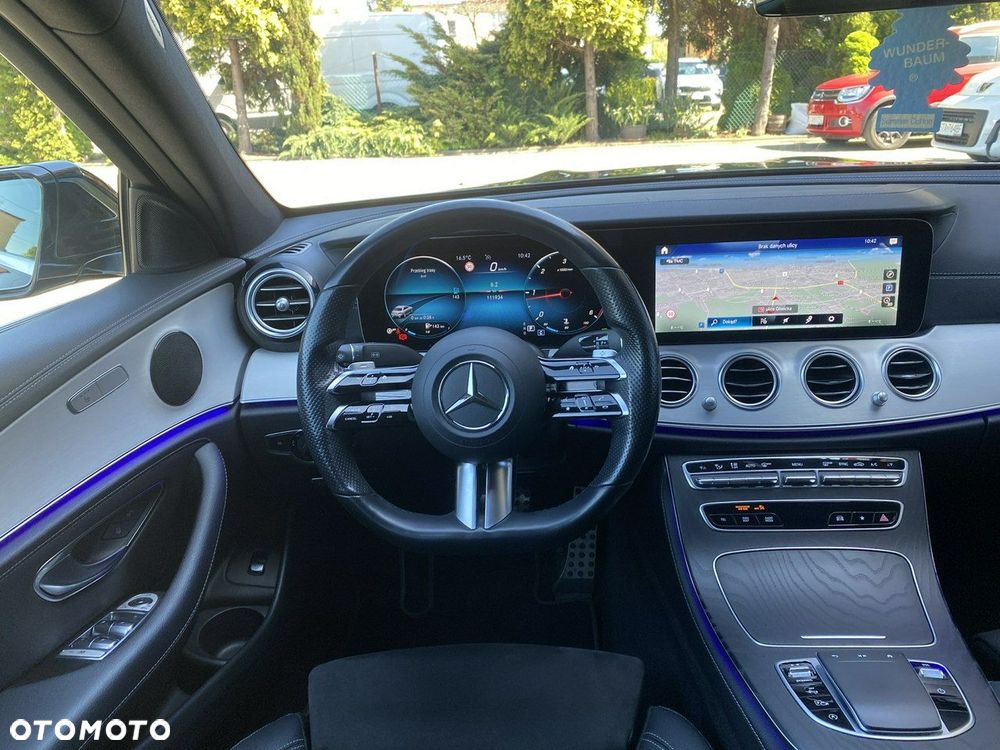 Mercedes-Benz Klasa E - 16