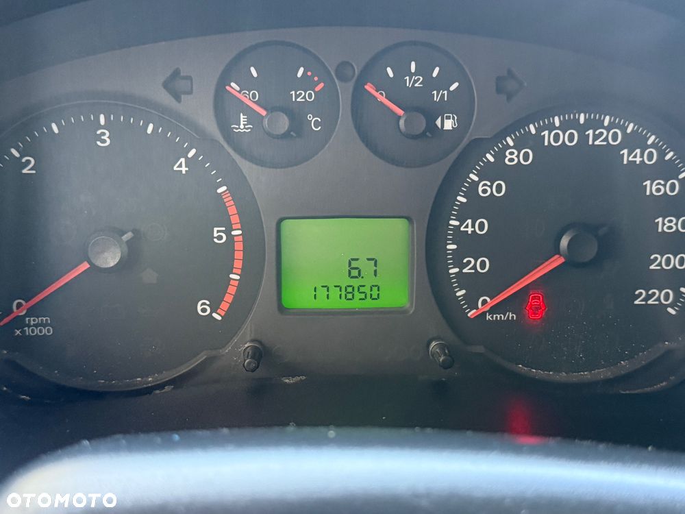 Ford Transit - 28