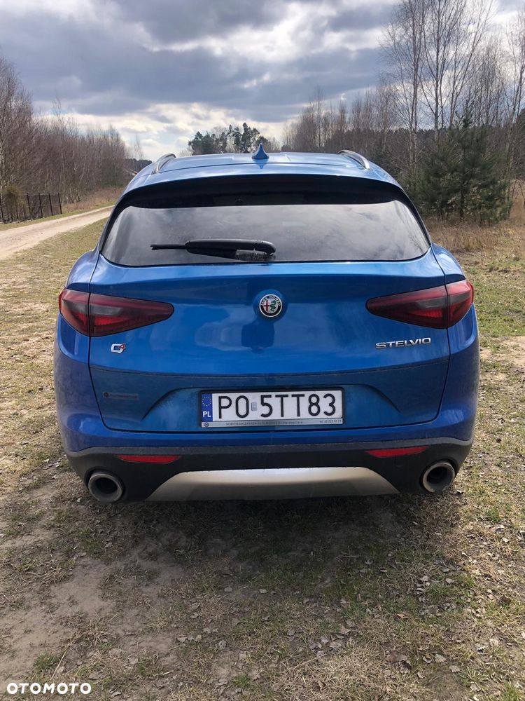 Alfa Romeo Stelvio 2.0 Turbo Veloce Q4 - 3