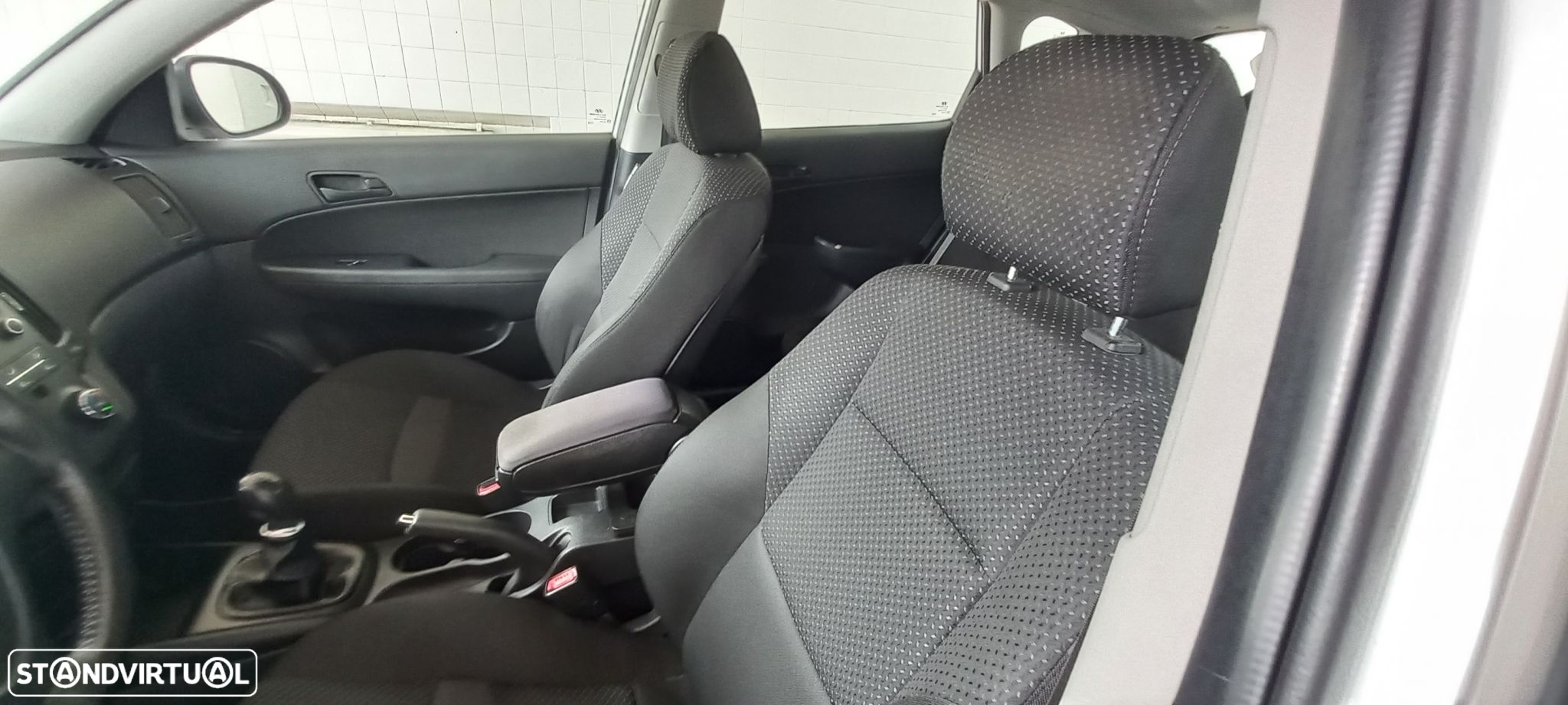 Hyundai i30 1.6 CRDI Blue Comfort CPF - 6