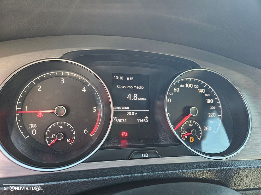 VW Golf 1.6 TDi Confortline - 10