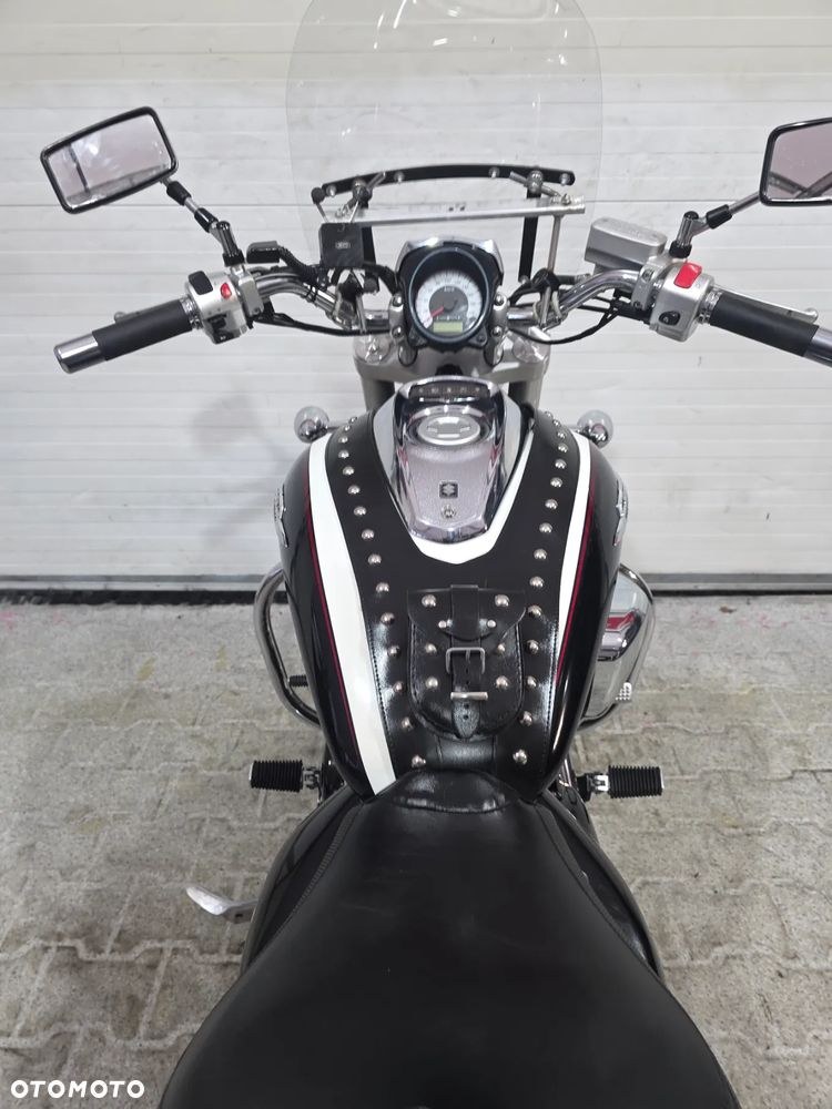 Suzuki Intruder - 39