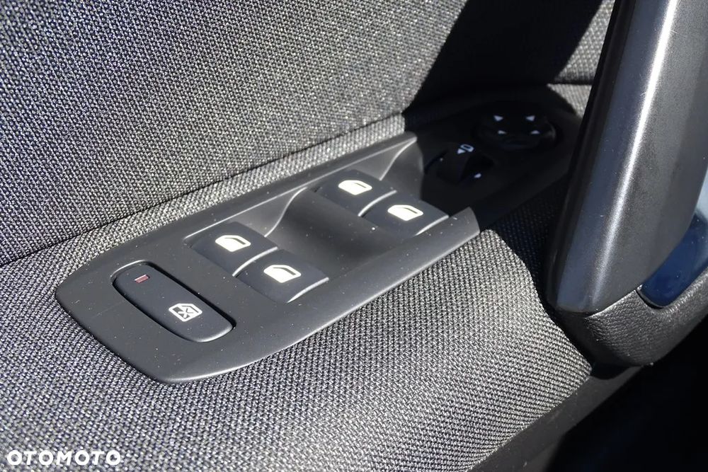 Peugeot 308 BlueHDi FAP 130 EAT8 Stop & Start GT Pack - 23