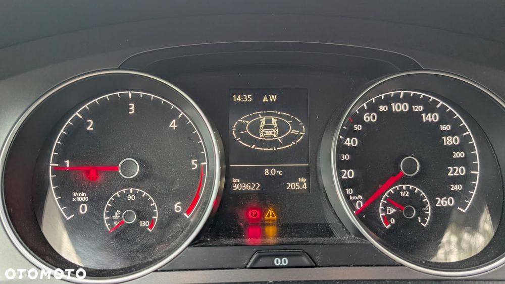 Volkswagen Golf - 11