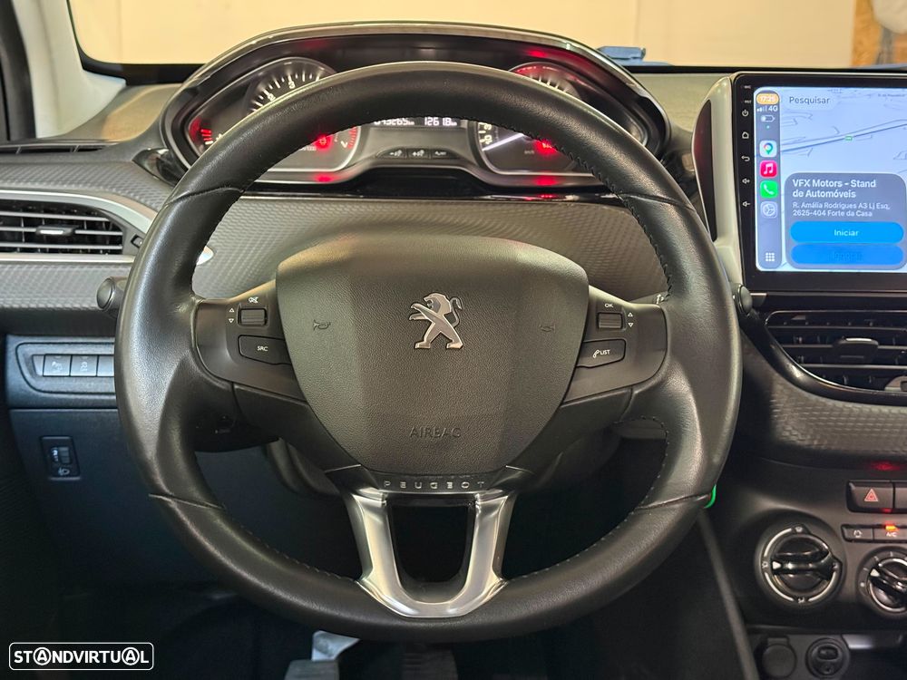 Peugeot 2008 1.2 PureTech Allure - 17