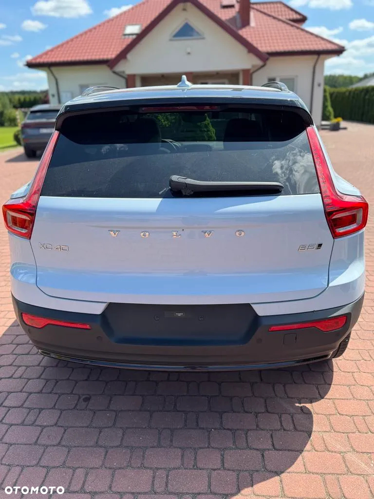 Volvo XC 40 - 4