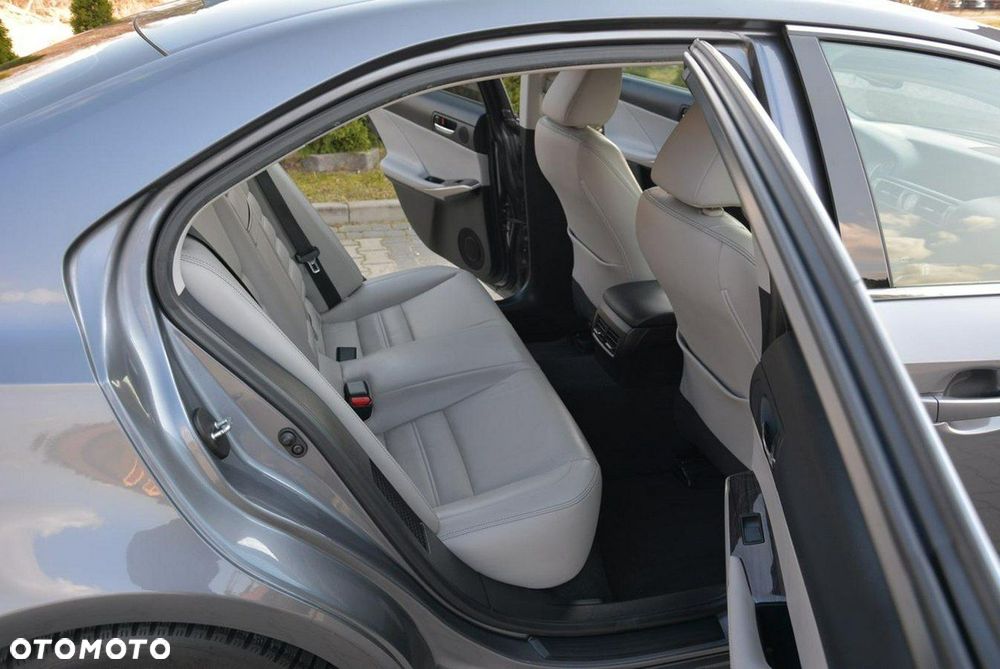 Lexus IS Luxury Line - 15
