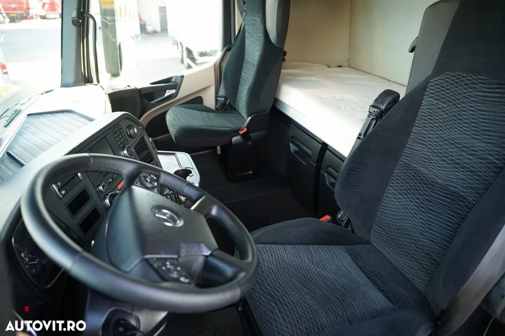 Mercedes-Benz ACTROS 2551 / 6X2 CORTINĂ / RIDICATIVĂ / PUNTE RIDICATIVĂ / DIRECȚIE / PODEA REZISTENTĂ - 26