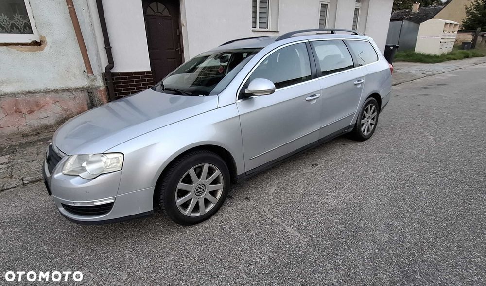 Volkswagen Passat - 2