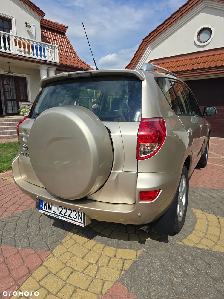 Toyota RAV4 2.0 VVT-i Sol - 4