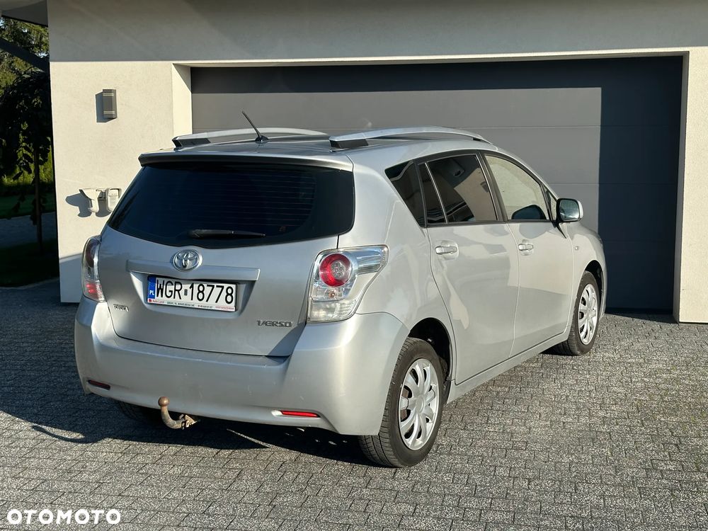 Toyota Verso 2.0 D-4D Luna - 8