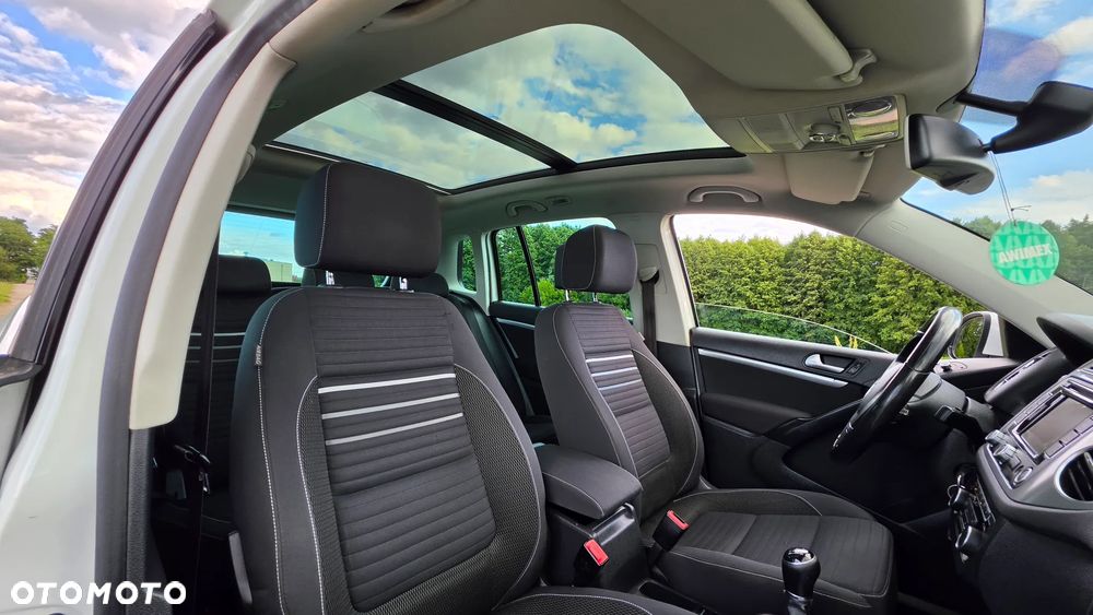 Volkswagen Tiguan 2.0 TDI DPF BlueMotion Technology Cup Sport & Style - 23