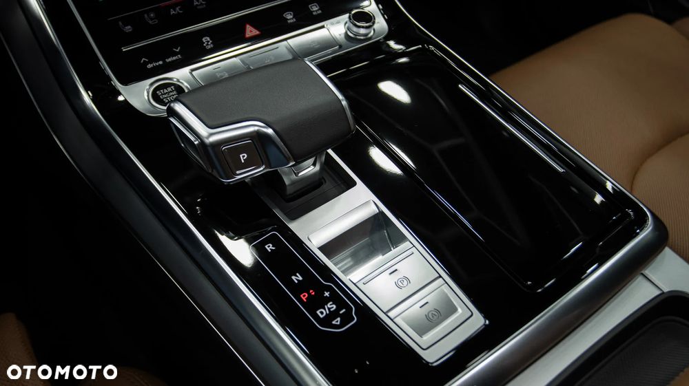 Audi Q8 55 TFSI quattro tiptronic - 26