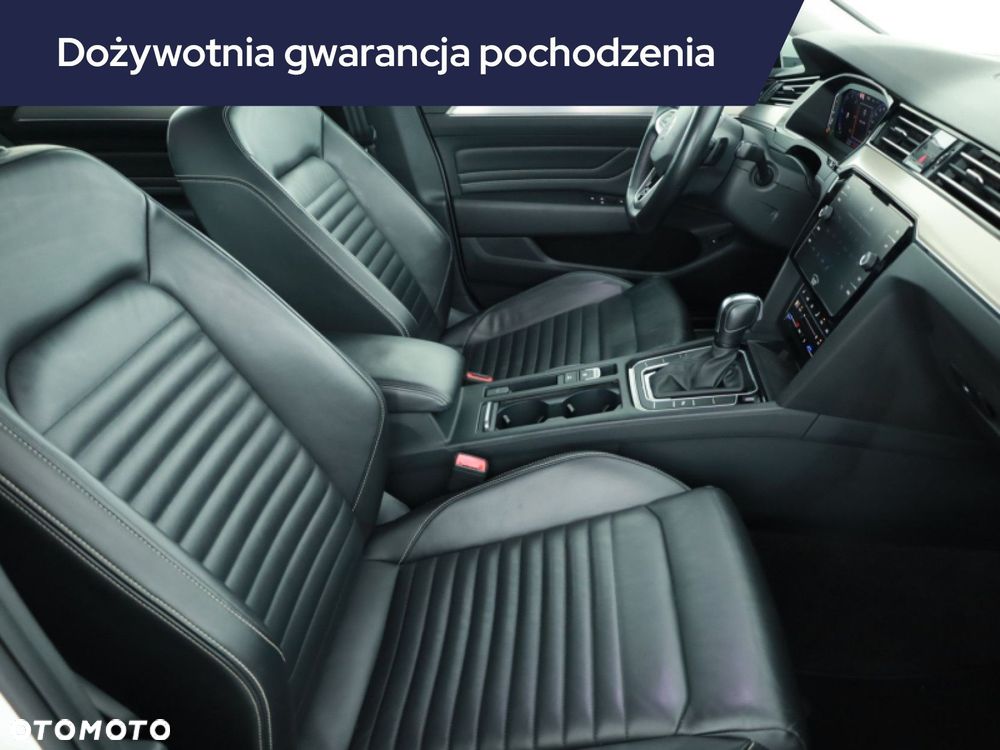 Volkswagen Passat Variant - 9