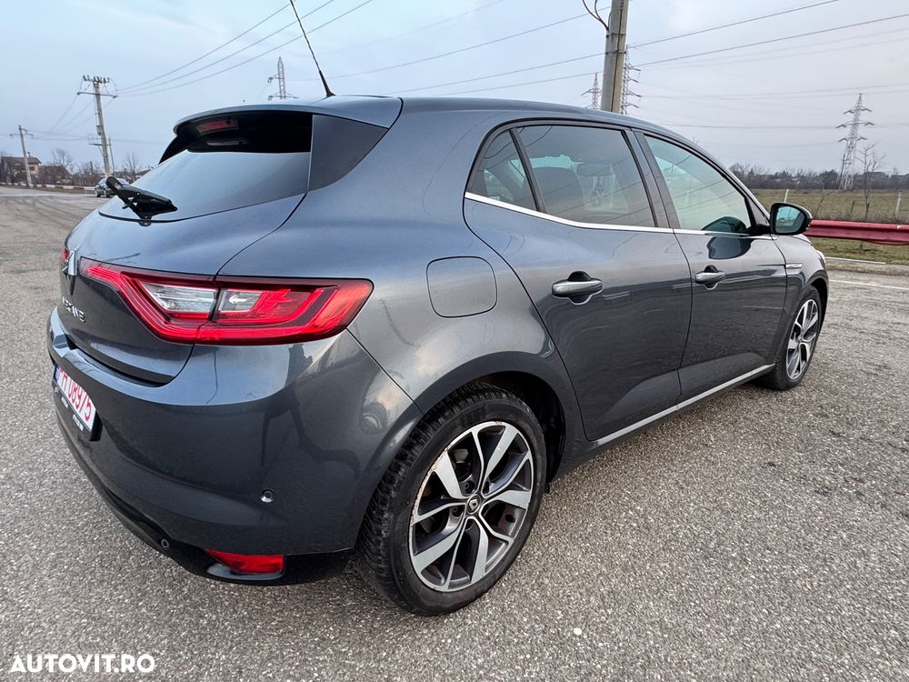 Renault Megane ENERGY dCi 110 Start & Stop Bose Edition - 4