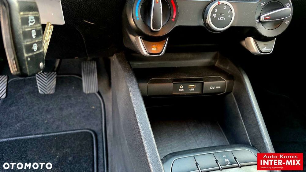 Kia Rio - 27
