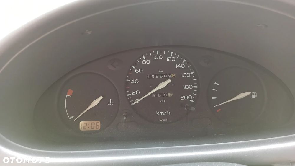Nissan Micra 1.0 LX - 7