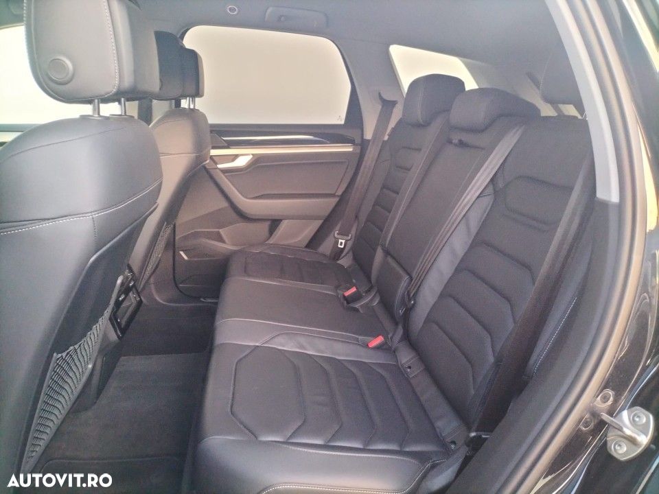 Volkswagen Touareg - 15